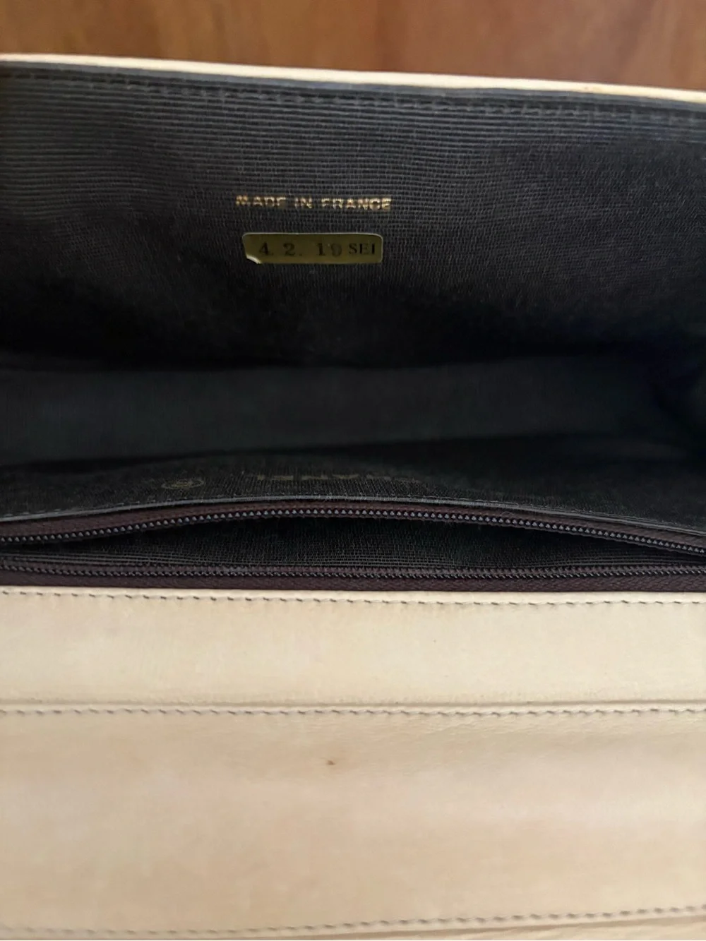 CHANEL vintage half